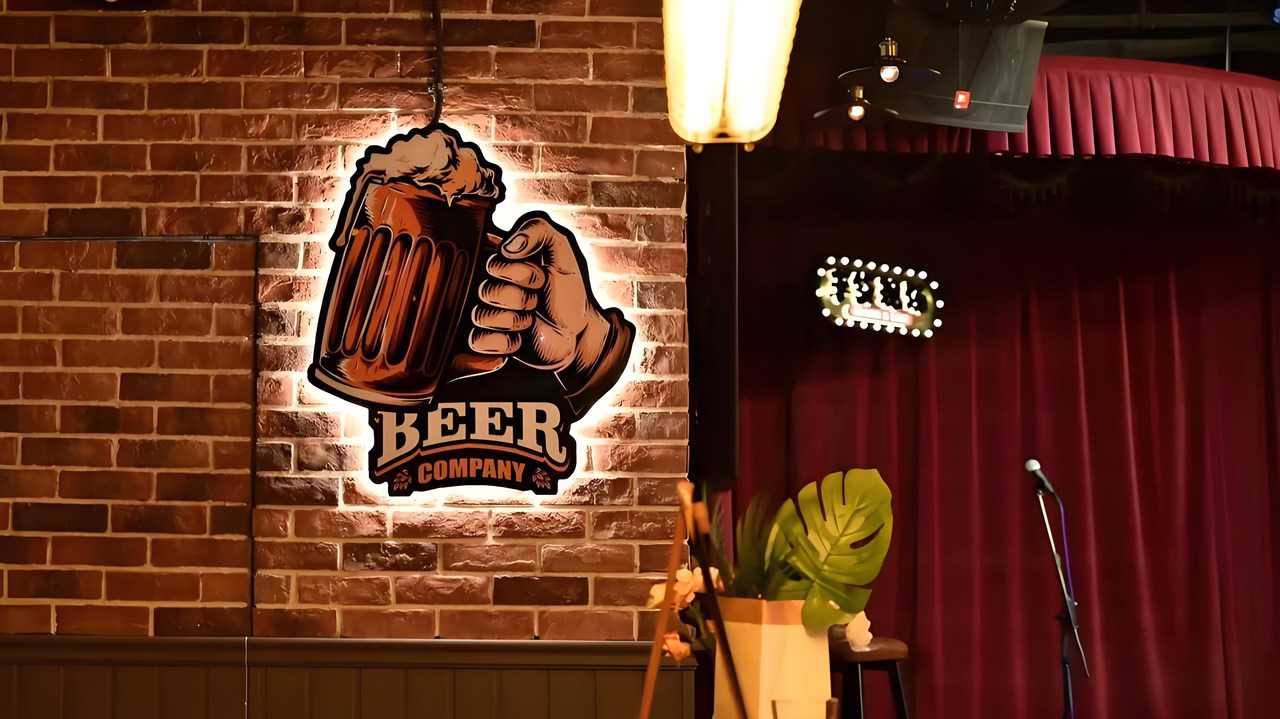 Banxiao Tavern · Craft Beer · Talk Show · Art Space (Nanjing East Road)